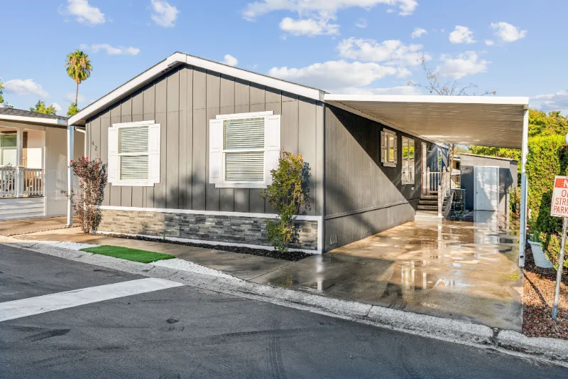 Illustrative manufactured home exterior example 1